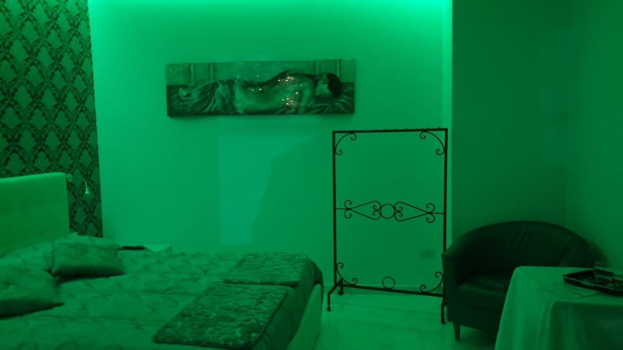Luxury Room Al Cristo Velato Neapel Exteriör bild